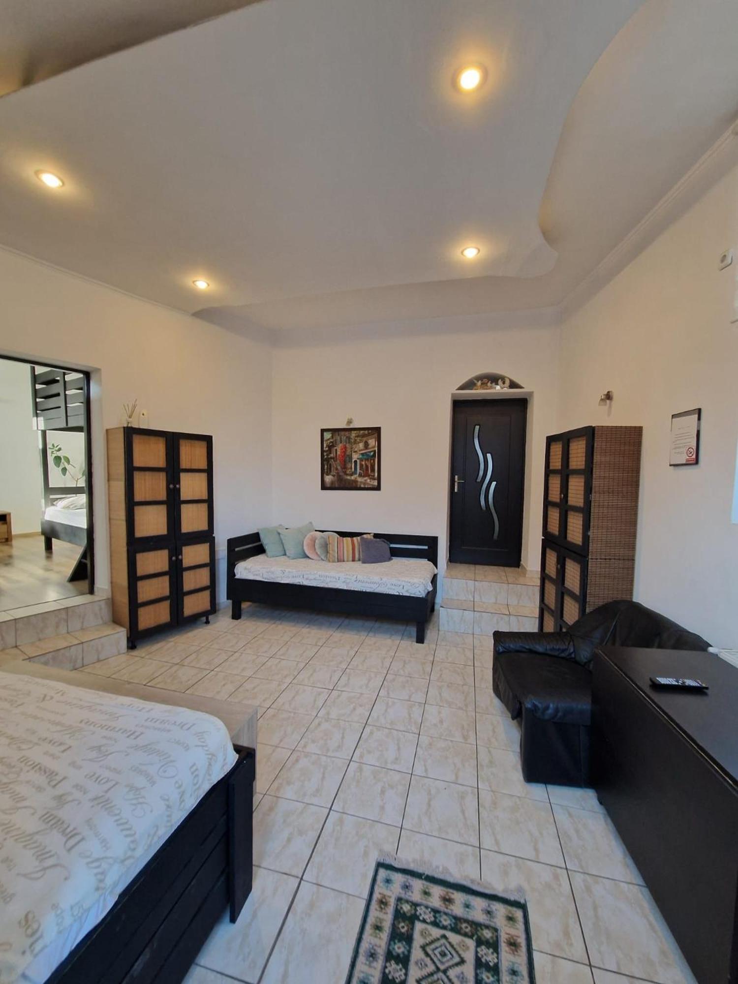 Apartament Corana Oradea Exteriör bild